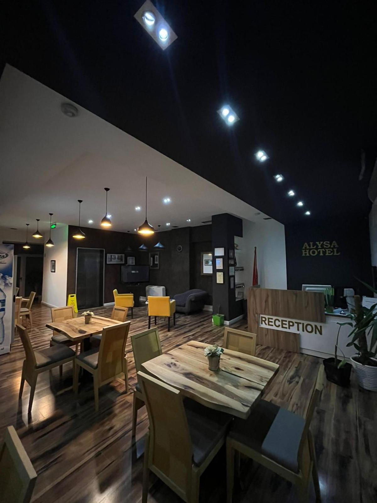 Hotel Alysa קורצ'ה מראה חיצוני תמונה