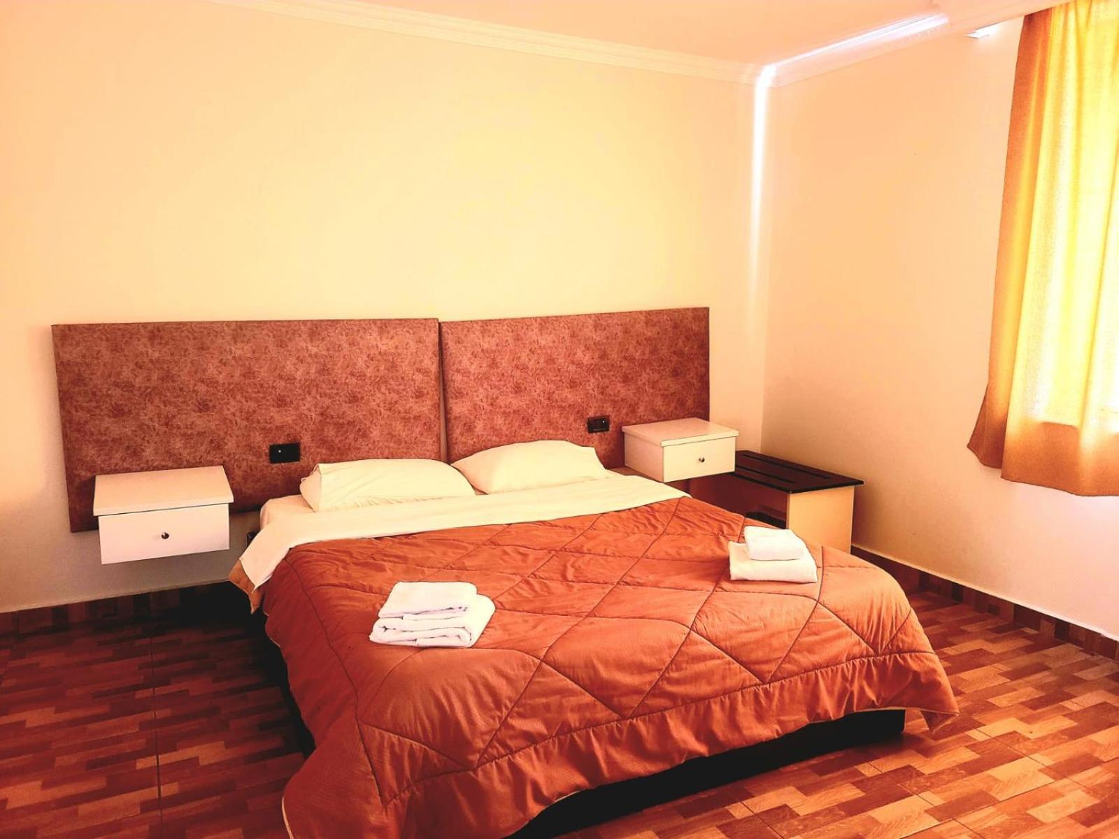 Hotel Alysa קורצ'ה מראה חיצוני תמונה